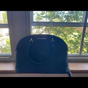 Black Michael Kors Crossbody Purse